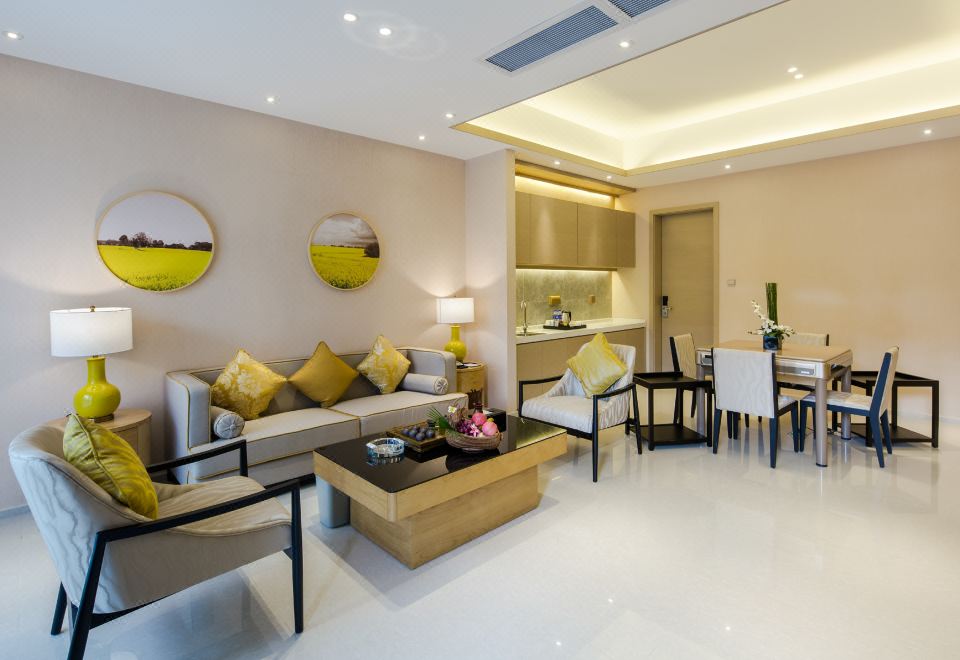 Yuetianxia Hot Spring HotelWater Friendly Hot Spring King Size Bed Suite