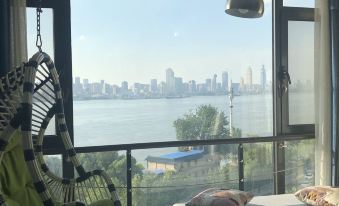My Orange River-view Hotel (Wuhan Jiyuqiao Jinkun Apartment)