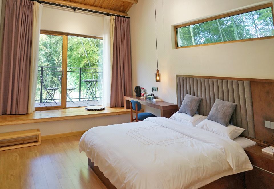 Guestroom (Queen Bed)