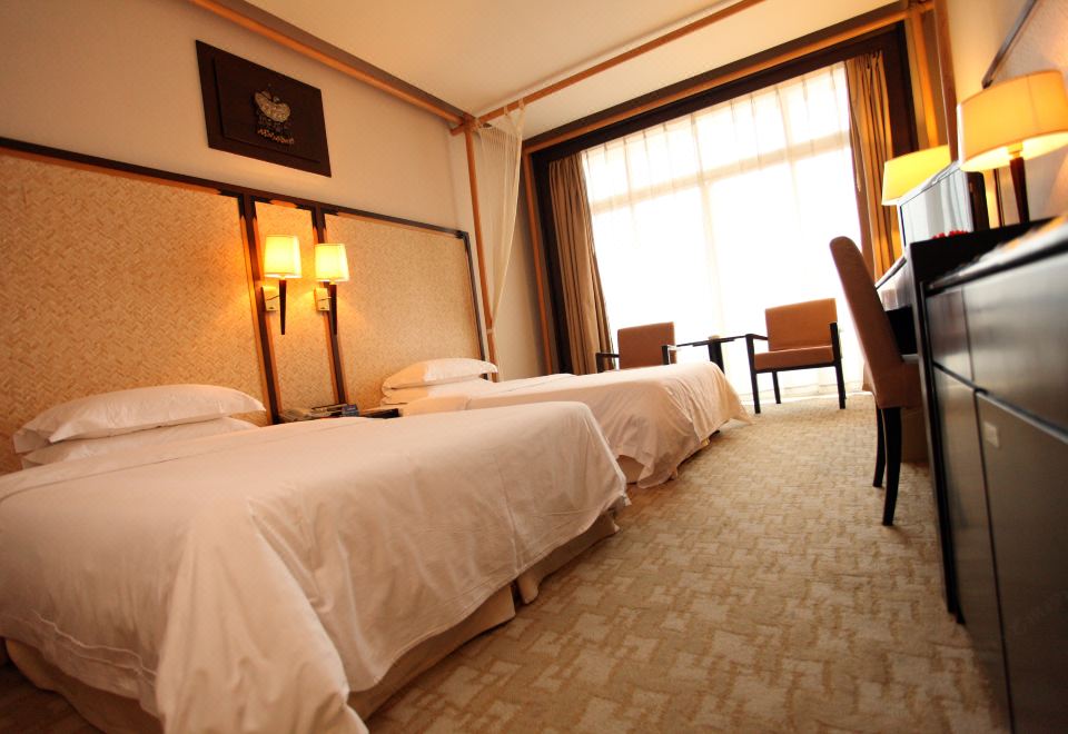 GuiLin Merryland Resort HotelStandard Room With View