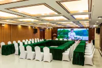 Qixing Business Hotel