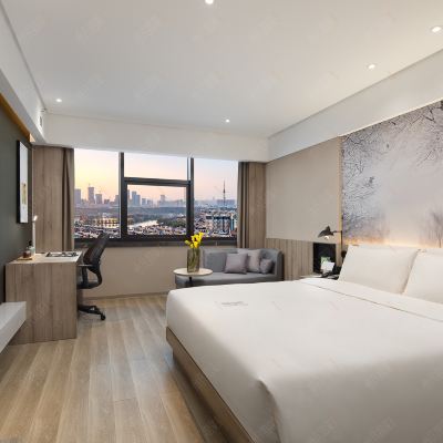 高級城景大床房（普蘭特床墊+記憶枕+小冰箱） 長沙晚報大道亞朵酒店優惠