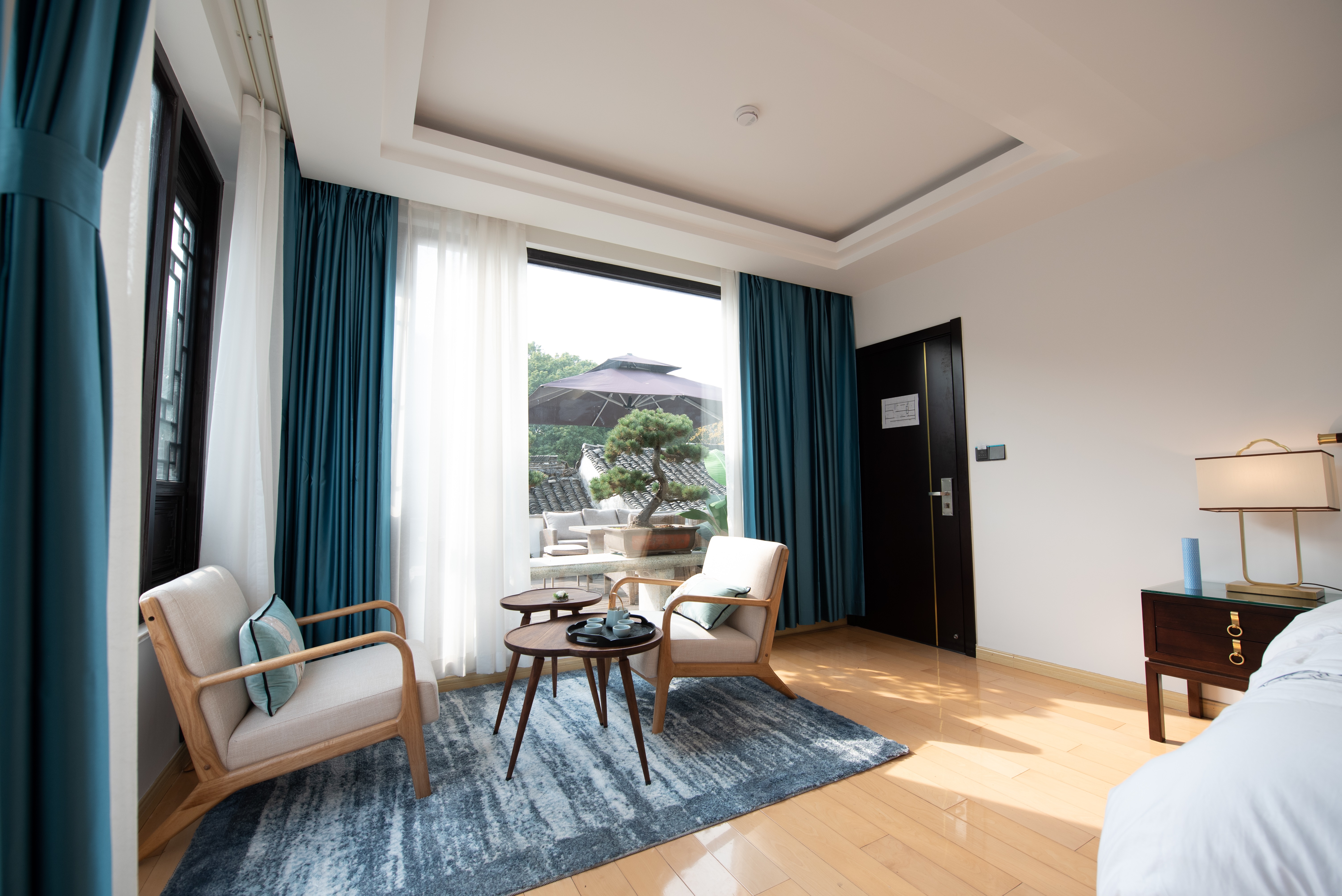 悠悦豪华全景露台双床家庭房