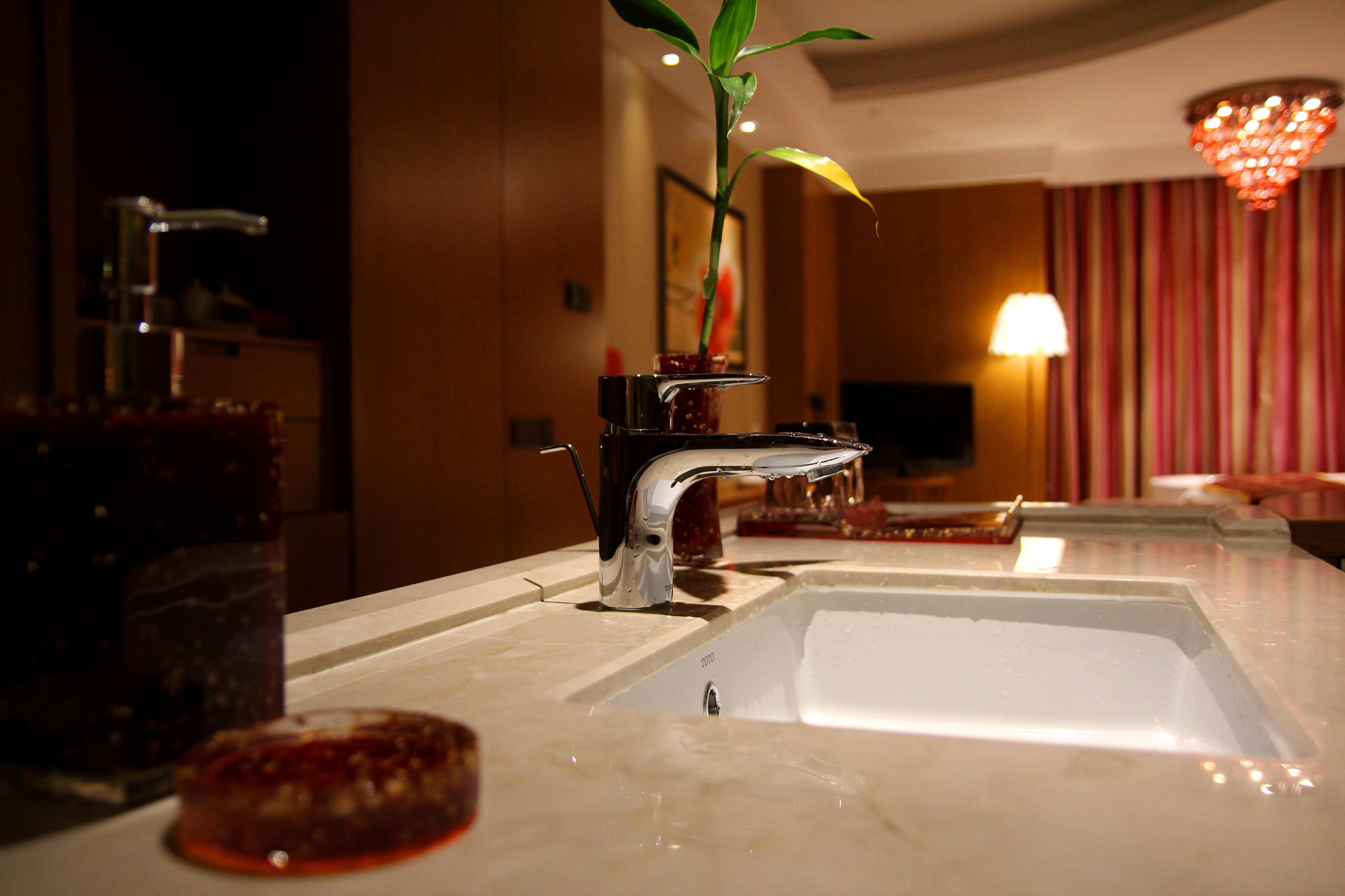 Wujiang HotelFour Seasons Theme Room - Autumn Elegance