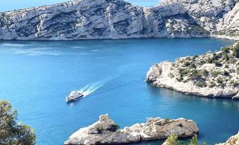 Les Bords de Mer