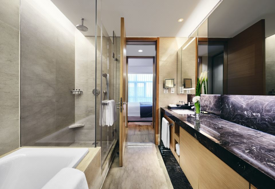 豪华套房 （沙发+厨房+冰箱+洗烘一体机）