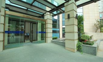 City Center Boutique Apartment Hotel (Shanghai Nanjing West Road)