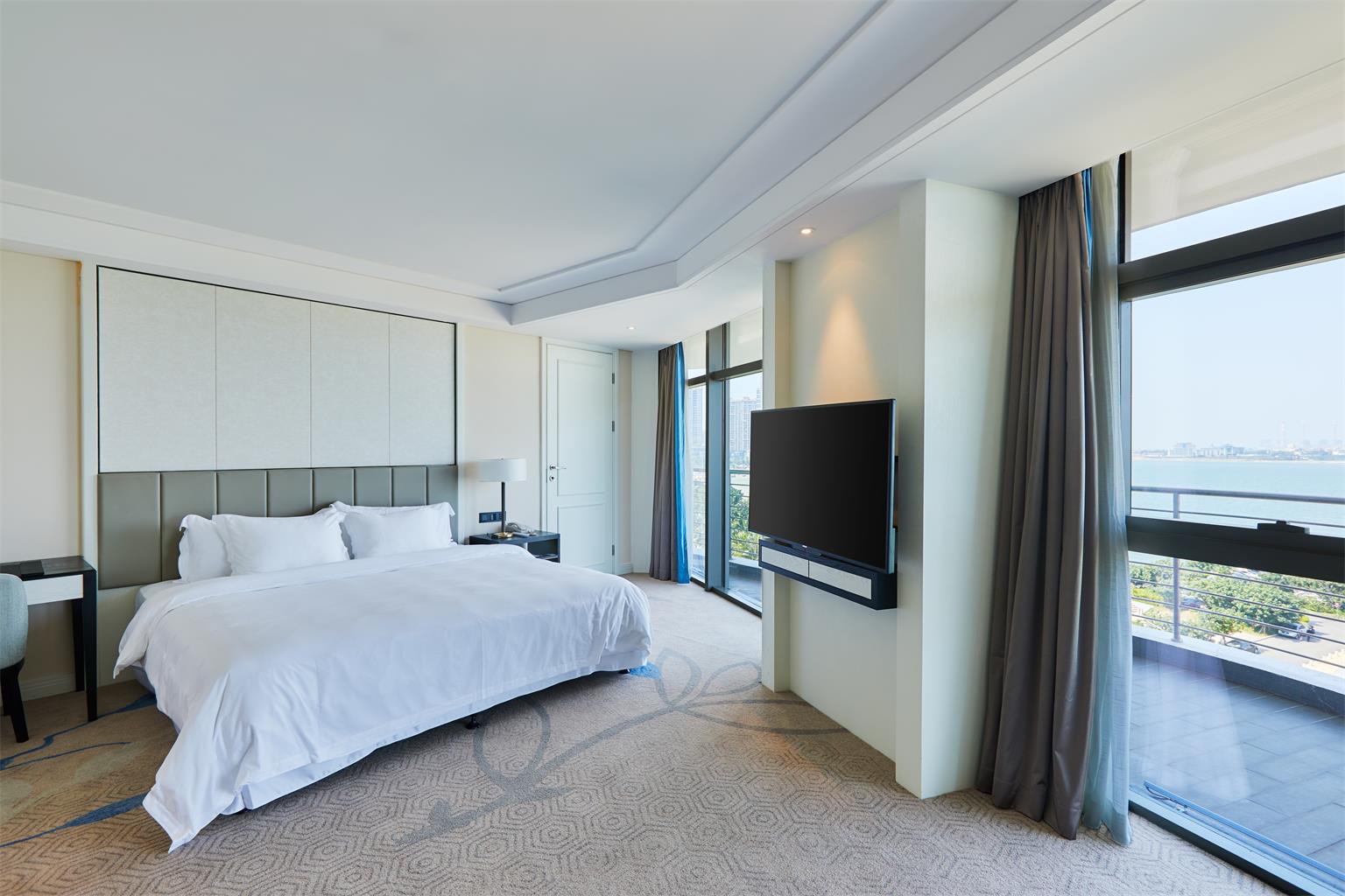 海景家庭套房（两房一厅）