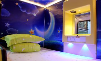 Xizi International Youth Hostel (Chaoyang Plaza Xiguan Night Market)