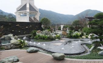 Biquan Kongzhong Hot Spring Hotel