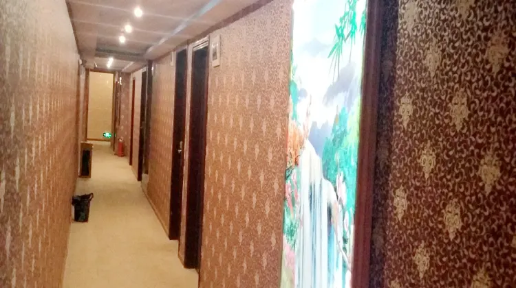 Nanfang Nanfeng Business Hotel 食事・レストラン