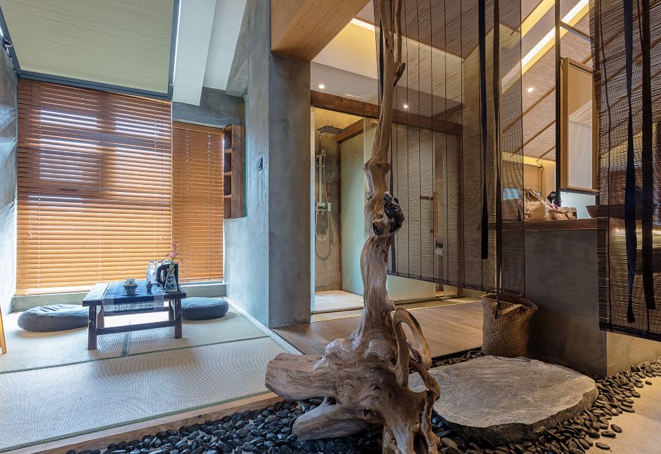 Xinyue Hot Spring Holiday HotelBixia Fairy Terrace Suite