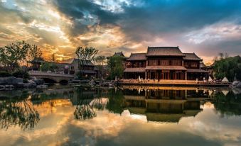 Luoyang lanshe Hotel (Luoyi ancient city store)