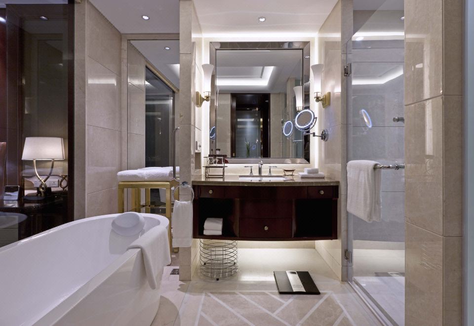 行政園景大床房