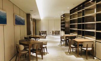 Junyi Baihe Boutique Hotel