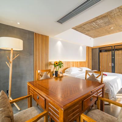 築夢·歡娛+槓上開花麻將桌+全景落地窗+萬元床墊+10公尺入園+接機接站 四大名築美學客棧（天門山國家森林公園店）優惠