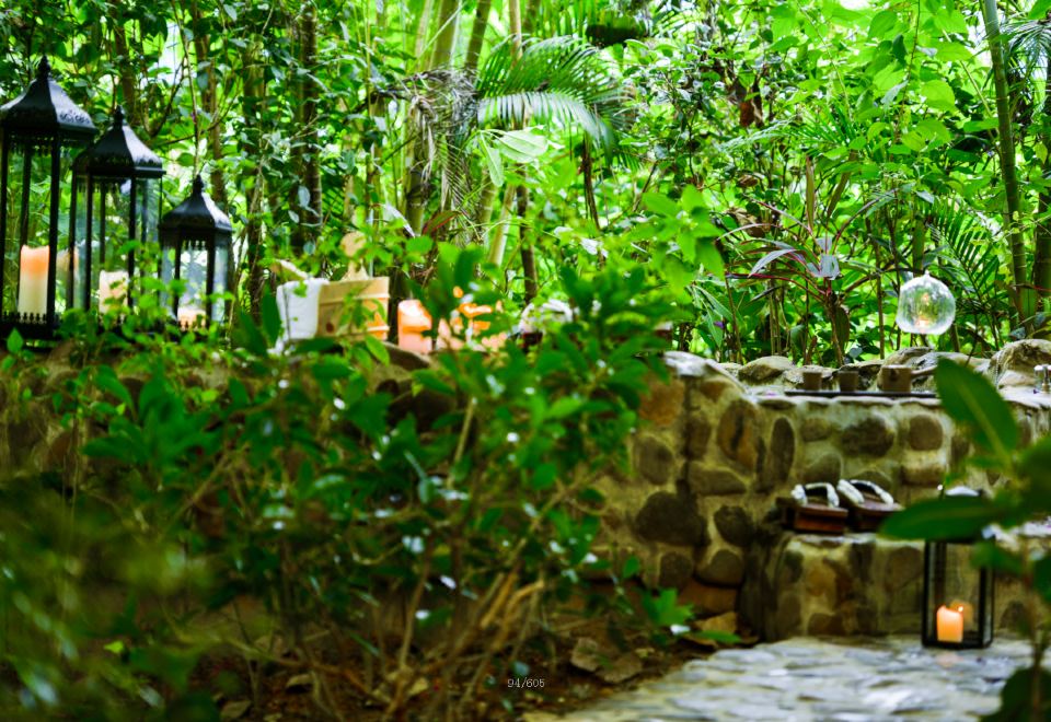 八房别墅-认证珍稀温泉水