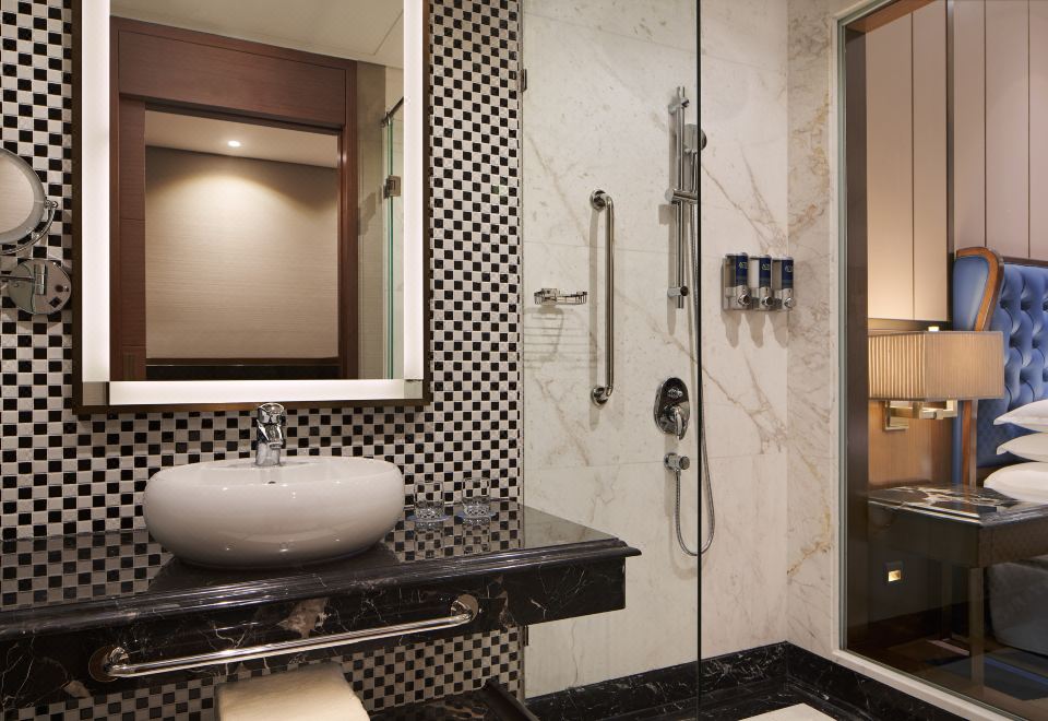 Four Points by Sheraton DanangPanoramic Twin, City View, High Floor, Balcony