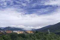 Yuelai Inn