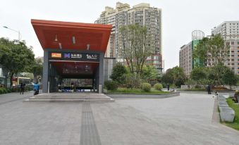 Yihaige Hotel (Xiamen SM City Wushipu Metro Station)
