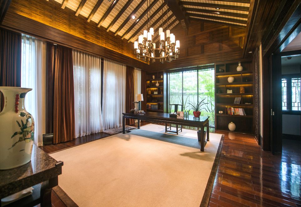 玖園總統三居別墅