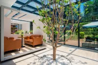 Yuhuayuan Design Hotel (Haizhou Meilan Airport Hongzhou Jiangshan) Отели в г. 