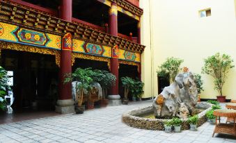 Deji Yangkang Hotel