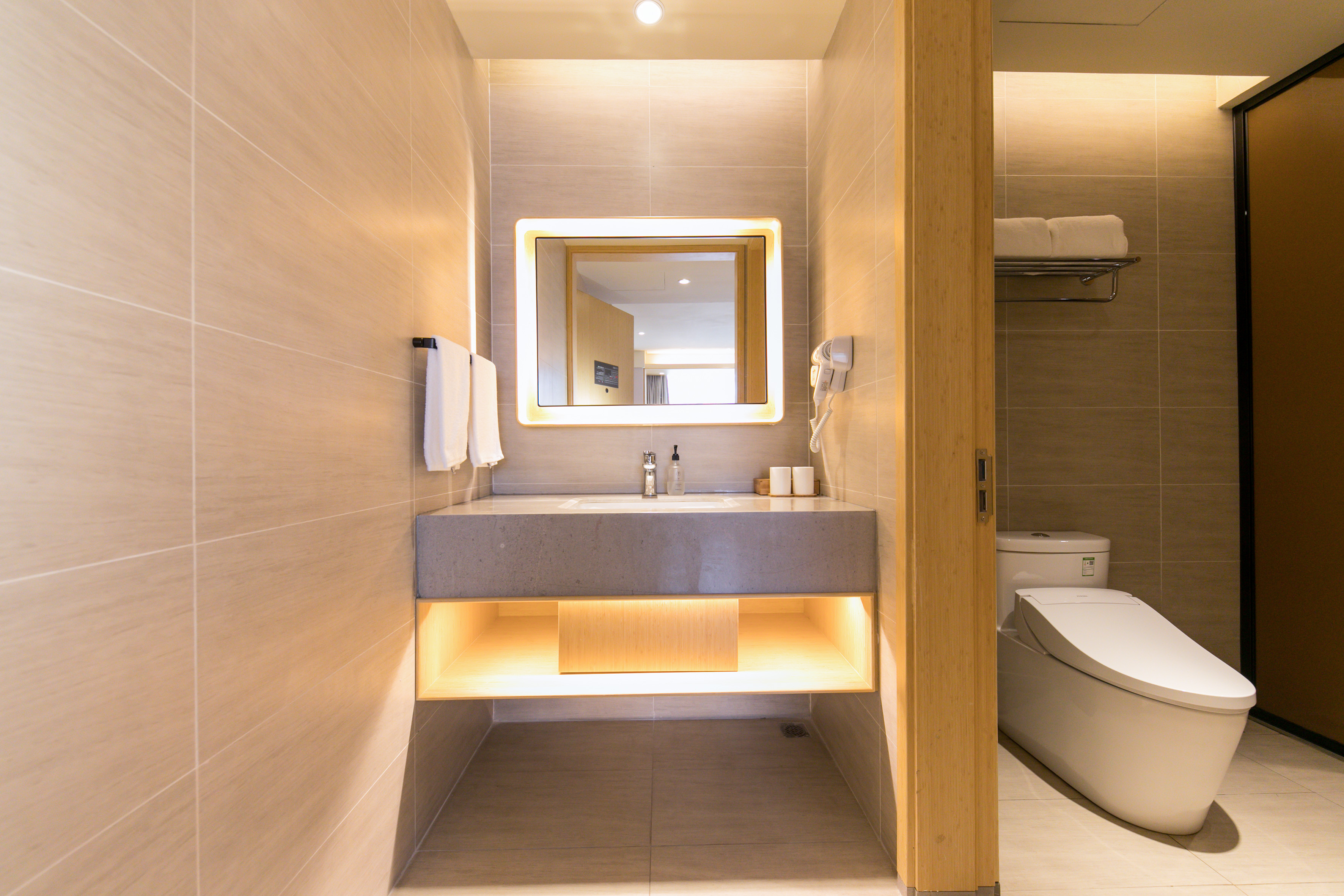 舒压-高级特大床房（金可儿床垫+地暖）