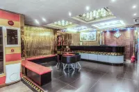 Holiday Hotel