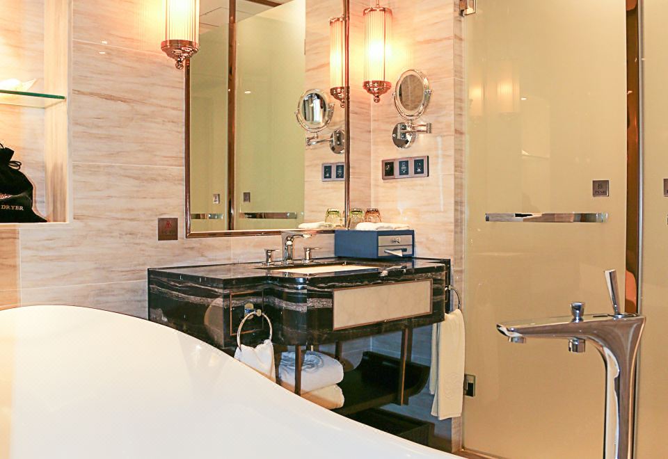 商务街景大床房