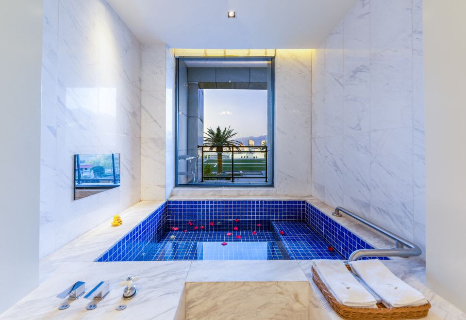 奢華私湯雙床房