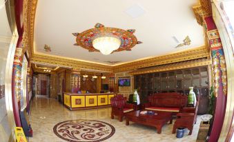Xueyu Chongcao Hotel