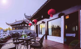 Jiangnan Deyuelou Hotel