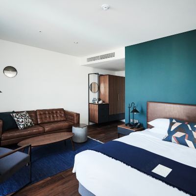 디럭스룸 킹침대 라까사호텔 광명 쿠폰