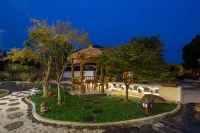 Floral Hotel · Yixing Limo Shanfang Hotel