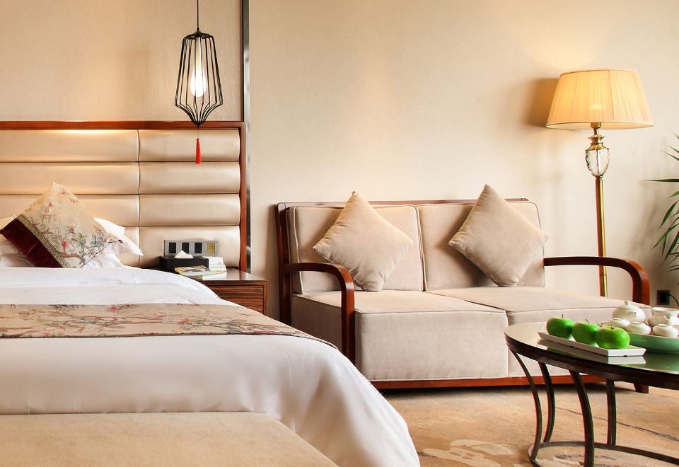 奢享·浪漫浴缸大床房+双人超大浴缸超出片儿+零压床垫零压枕+休闲茶具