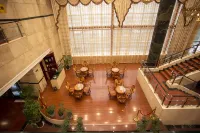 Runhua Junyue Hotel