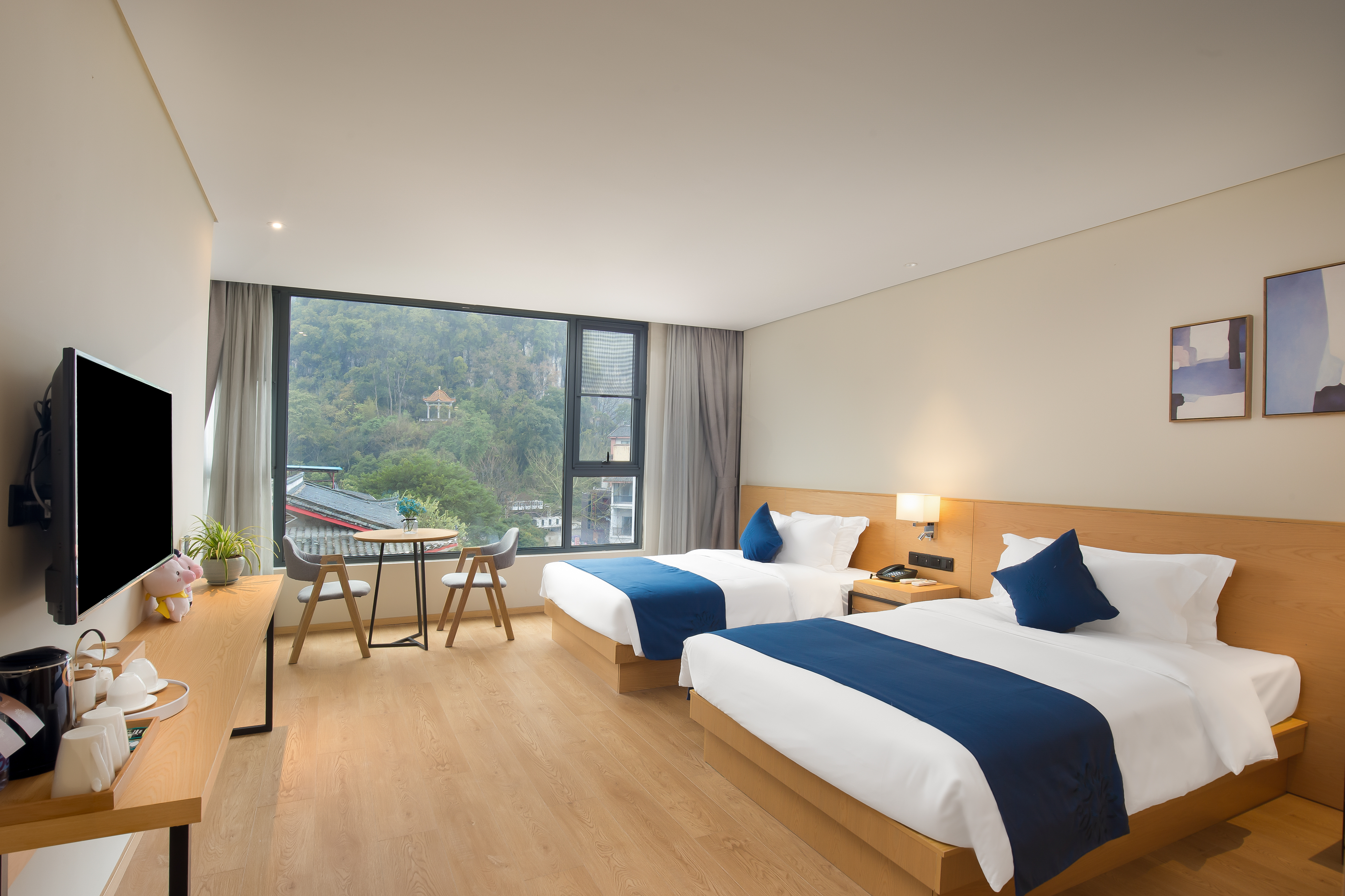 Floral Hotel · Memorize Scene Yangshuo West Street hotel山景双床房『电视可投屏』