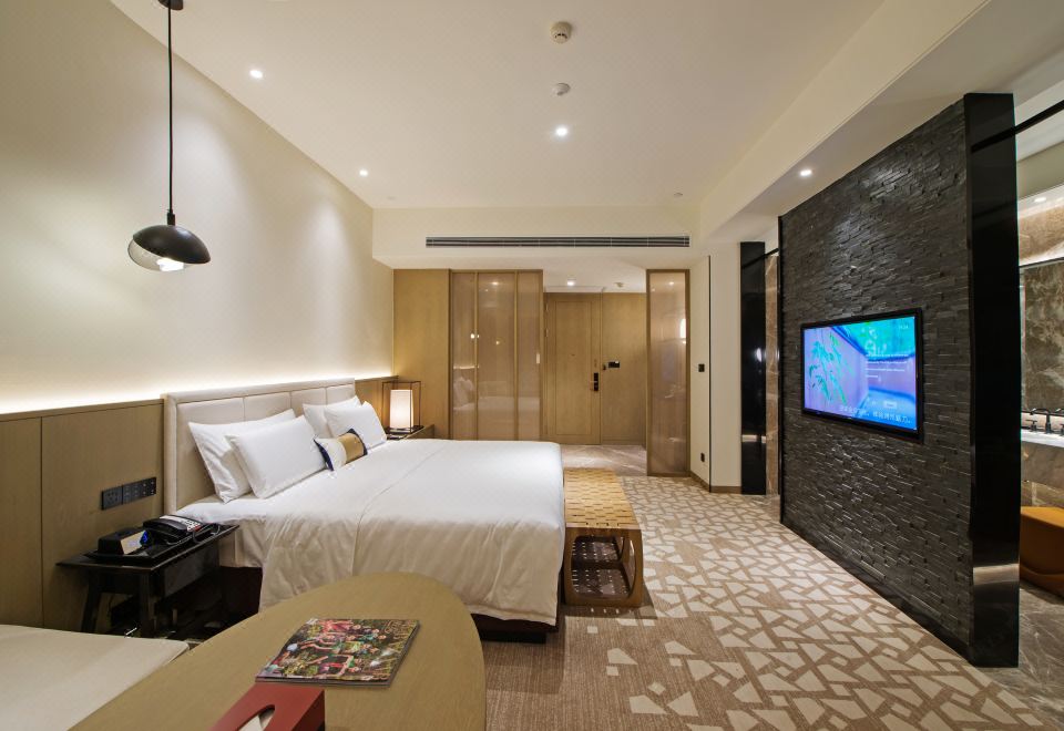 贵宾楼|悠然大床房（Mini吧+英国轻奢床垫+电视投屏）