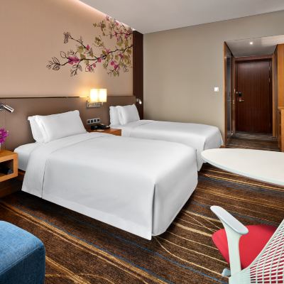 高級雙床房 深圳寶安華盛希爾頓花園飯店優惠