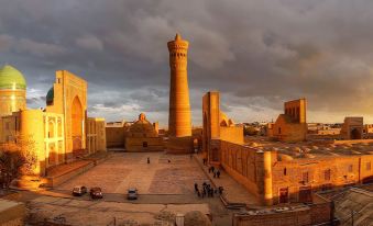 Bukhara Grand Hotel