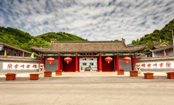 Wutaishan Yunfeng Hotel (Zhenrong Temple Branch)