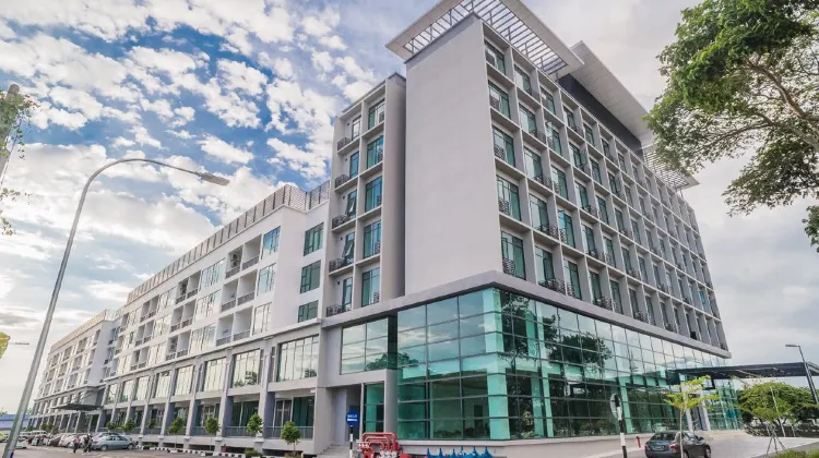 C Residence Labuan 外観