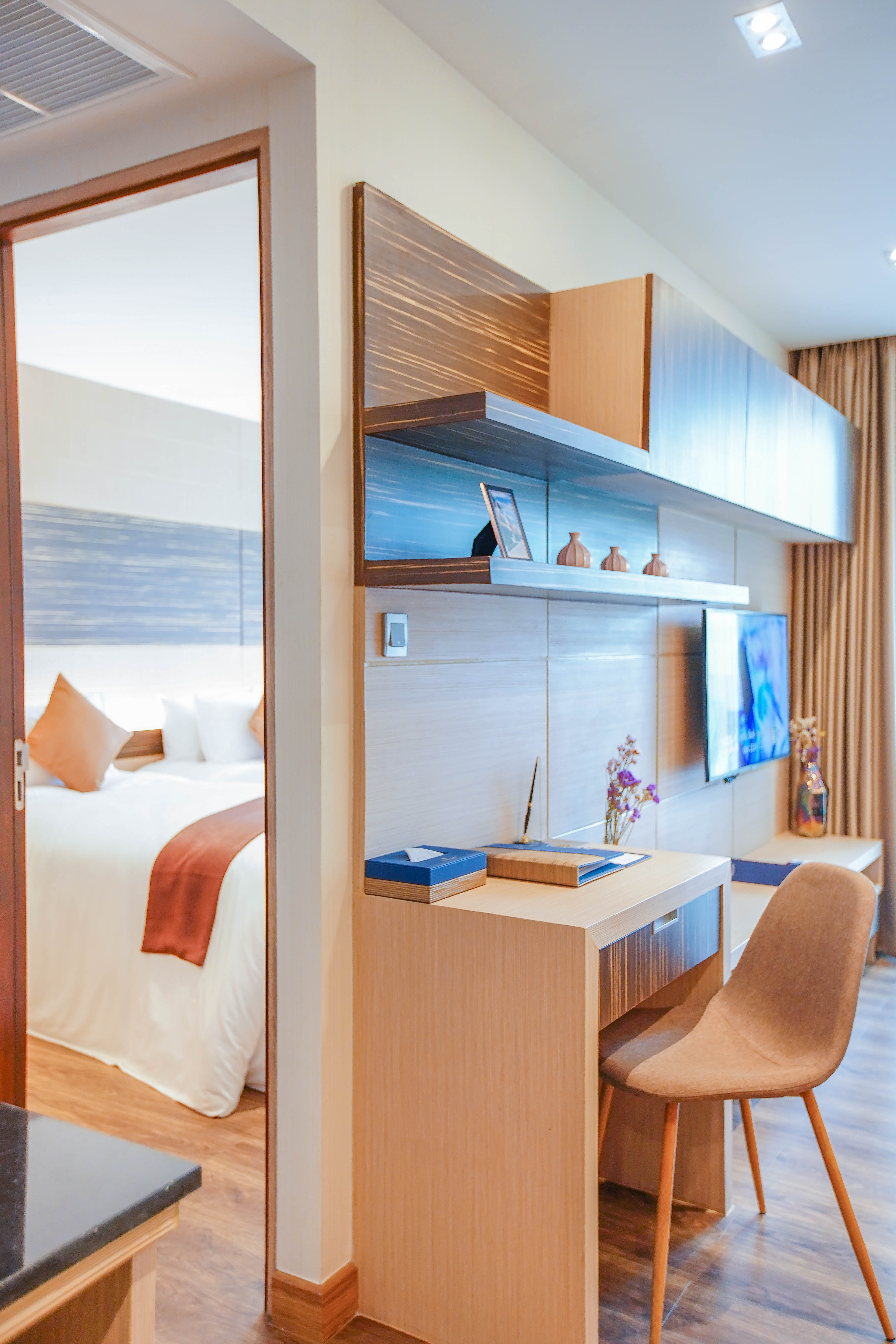 阳台套房大床房