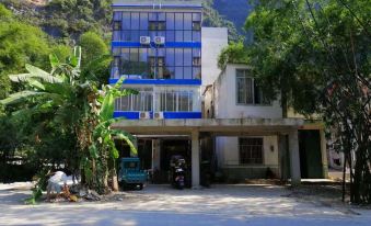 Mangrove Music Hostel