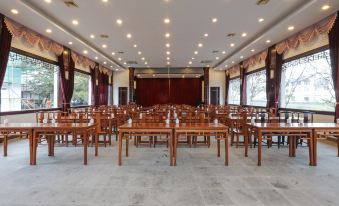 Longshan Villa Resort