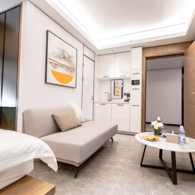 Chic雲端謐境·天際線房（高空夜景陽台-冰箱洗衣機） 雲頂行政公寓（蛇口深圳灣口岸店）優惠