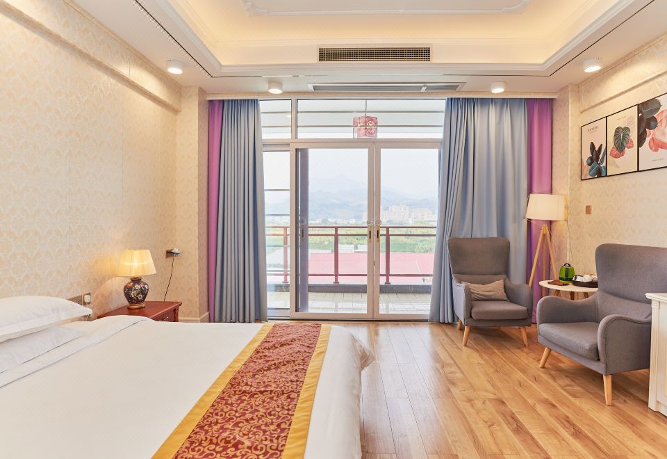 豪华温泉房大床