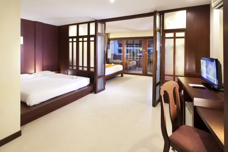 ห้องดีลักซ์วิวสระว่ายน้ำ