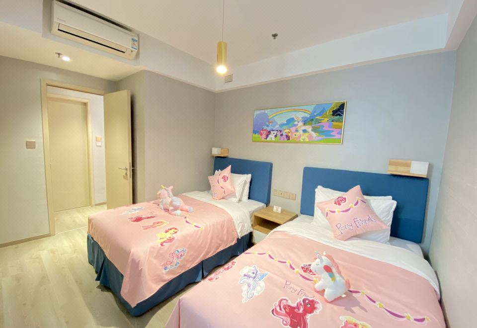 Sunshine City Tsuen Wan Hotel (Xi'an Hi-tech Dadu Dian Shop)Exclusive Dream Bubble Family Room, 2-Bedroom (Cooking Allowed + With Tub)
